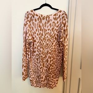 Show Me Your Mumu M Pink Leopard Print Sweater